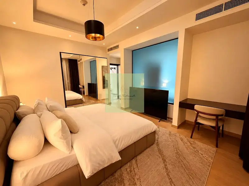 Upgraded 4BR + Maid’s | Private Gym & Lift | 12 Cheques