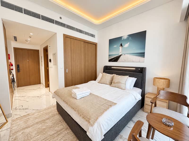#7 - Modern Warm-Neutral Hotel Bedroom. png #7 - Modern Warm-Neutral Hotel Bedroom. png