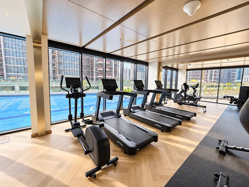 11 #19_- Gym with treadmills, cross-trainer, bike. png