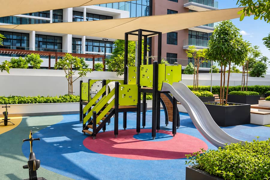 17 #4 - Kids_ playground with slide. png