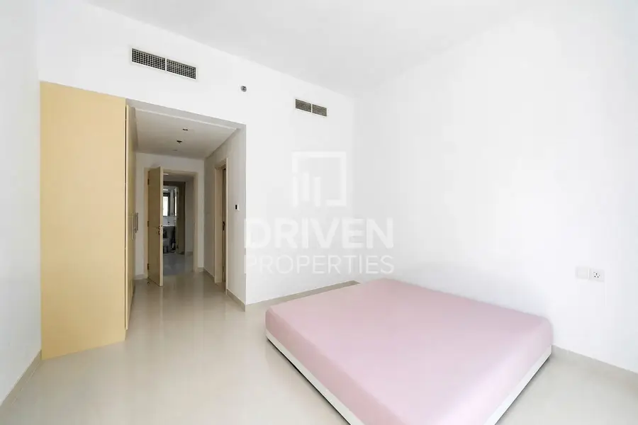 Fully Furnished | Upgraded | Golf and Pool