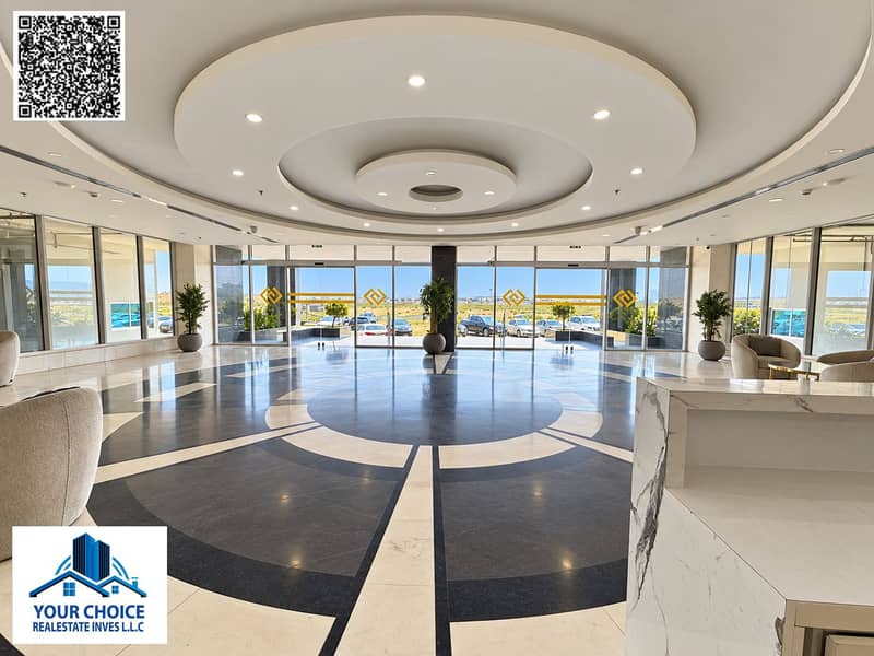 3 Bright, polished interior listing photo-5. png