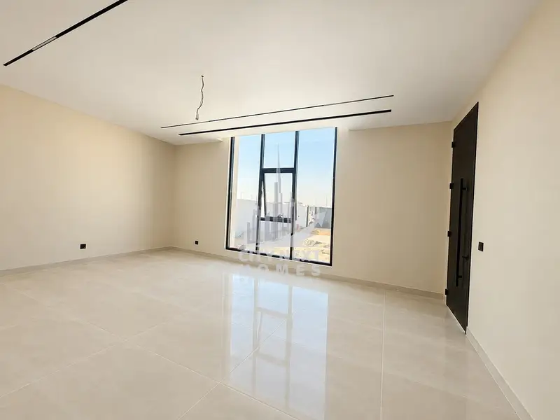5BR Villa with Garden Area for Rent| Al Awir First