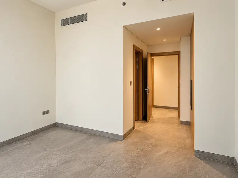 Midtown 2BR Apartment | City & Courtyard Views | Modern Open-Plan Layout