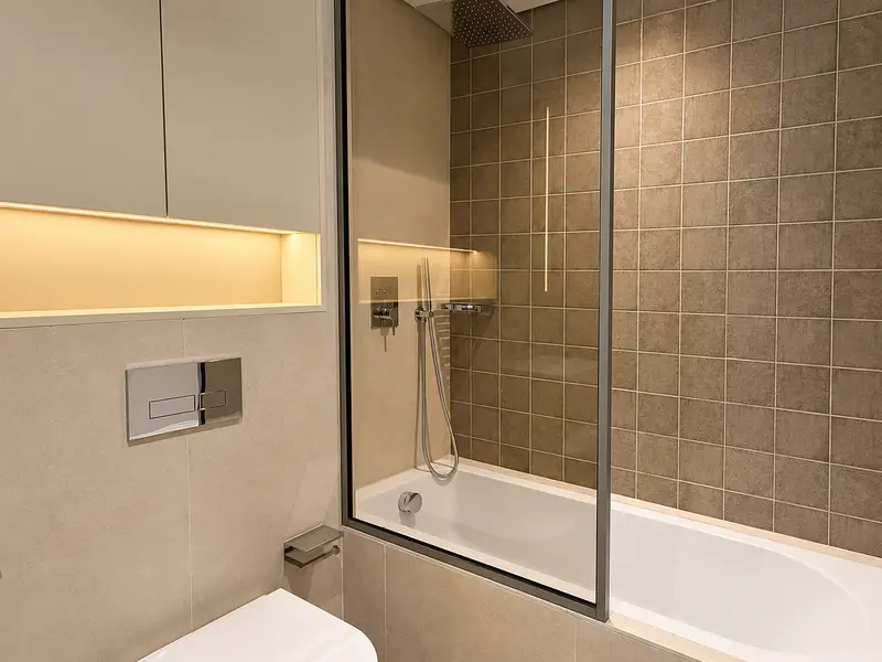 Midtown 2BR Apartment | City & Courtyard Views | Modern Open-Plan Layout