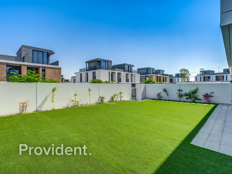 Upgraded | Vastu | Vacant on Transfer