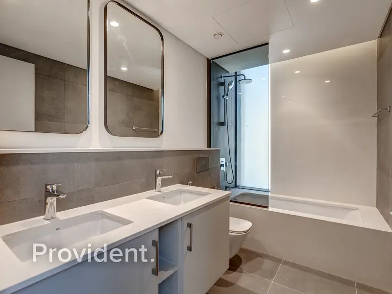 Upgraded | Vastu | Vacant on Transfer