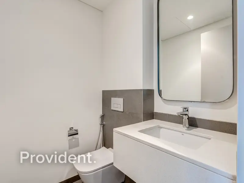 Upgraded | Vastu | Vacant on Transfer