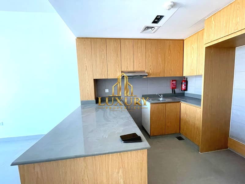 7 Hot Deal! 1 BHK with Balcony & 2 Washrooms | AED 44,950 | Al Mamsha Sharjah