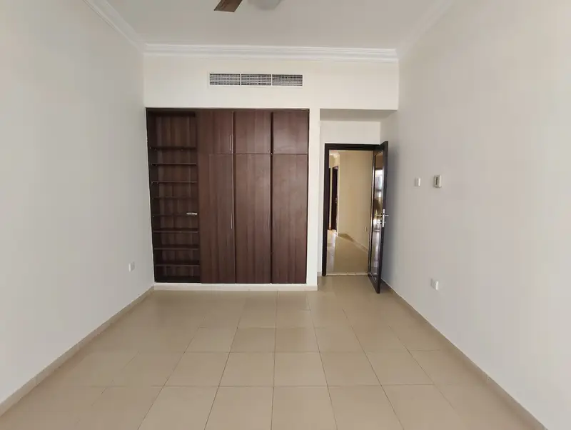 AWAY FROM FLIGHT PATH - 4BR+ MAIDS ROOM - READY TO MOVE