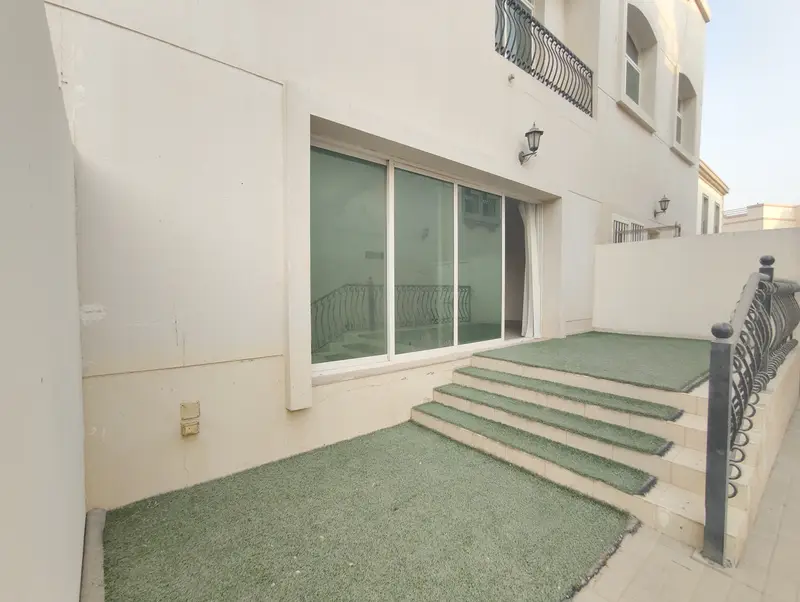 AWAY FROM FLIGHT PATH - 4BR+ MAIDS ROOM - READY TO MOVE