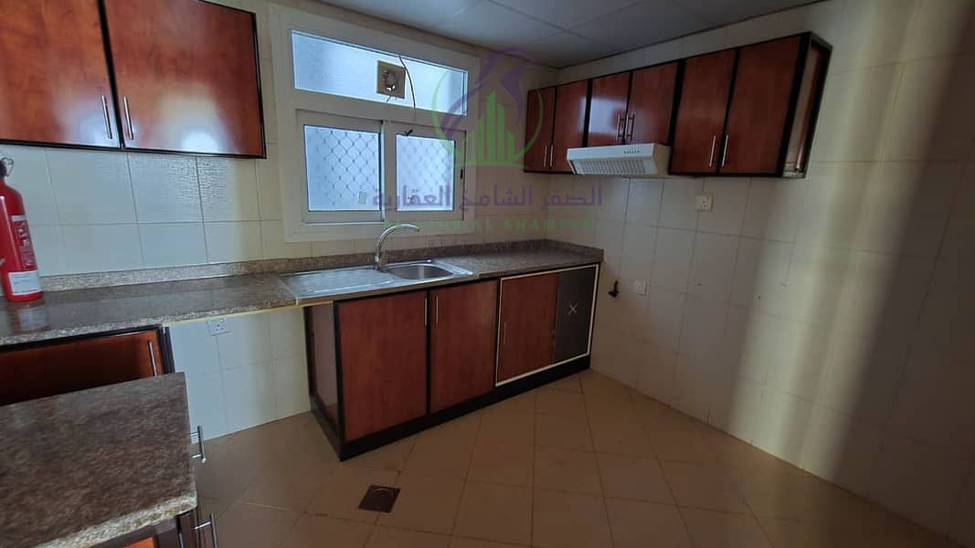 16 apartment-for-rent-3-bedroom-almmzr-alsharqh-kitchen-17. jpg