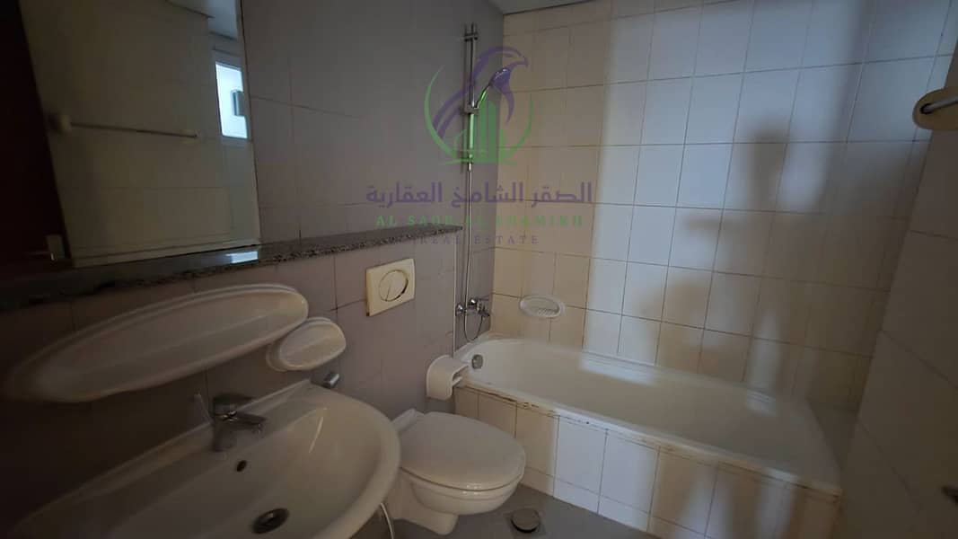 18 apartment-for-rent-3-bedroom-almmzr-alsharqh-bathroom-13. jpg