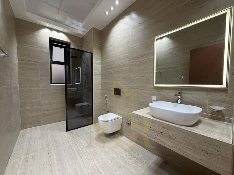 19 WhatsApp Image 2026-10-25 at 9.07. 26 PM (2). jpeg