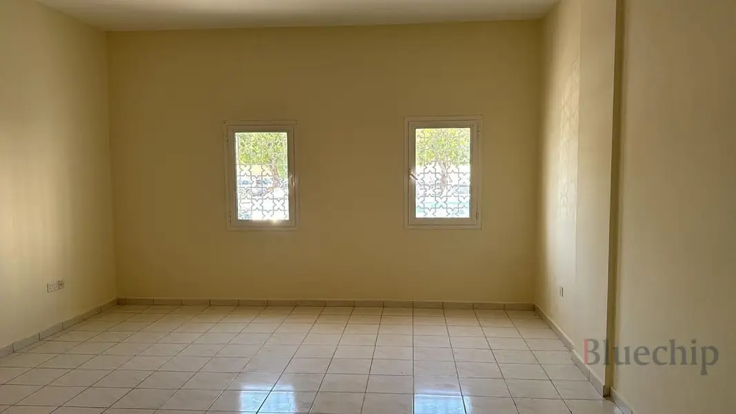 Free Parking | Parking View | Vacant on Transfer