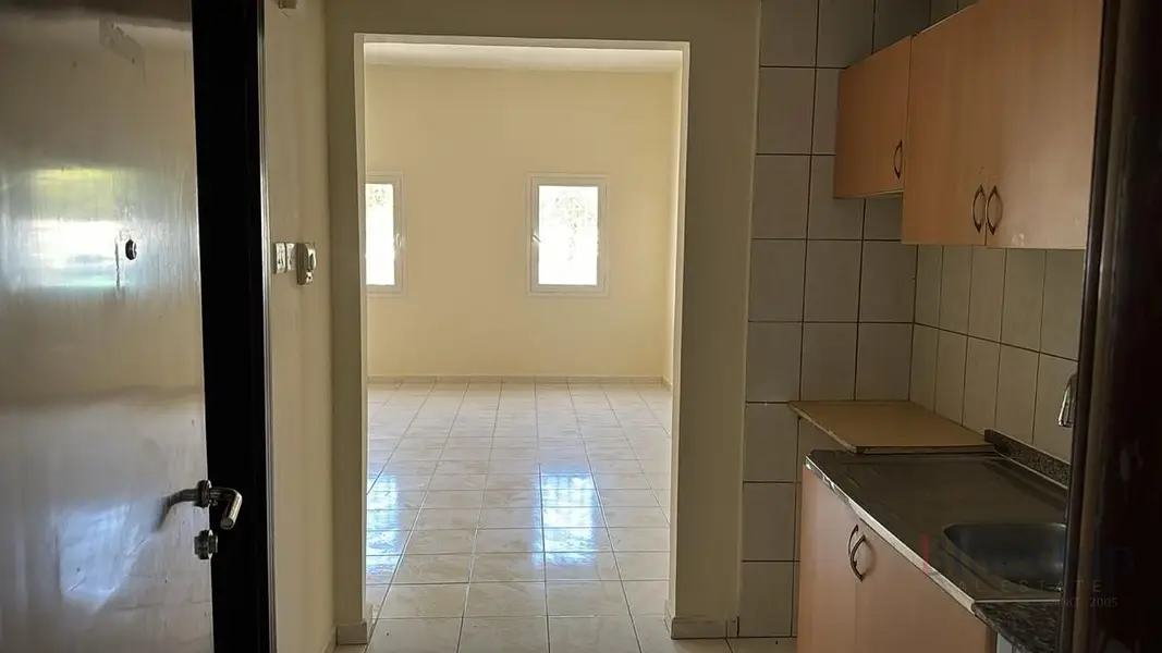 Free Parking | Parking View | Vacant on Transfer