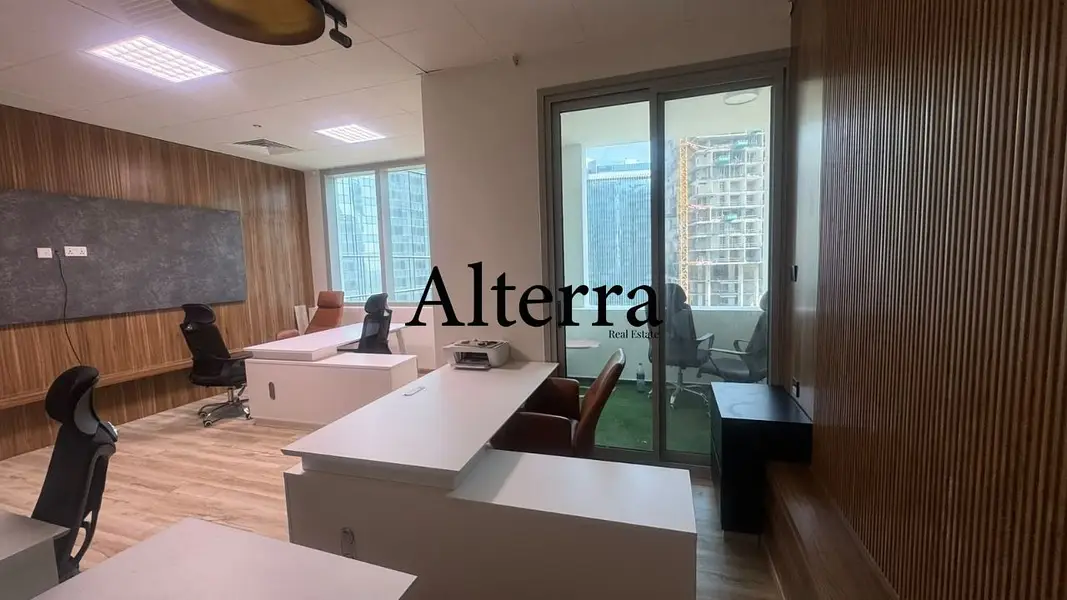 PARK TOWERS | VACANT OFFICE