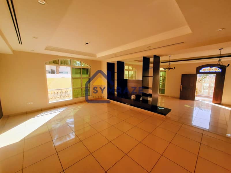 SPACIOUS 5BR + MAID LUXURY VILLA | PRIME LOCATION | NEAR TO PARK | BIG SIZE | AVAILABLE NOW