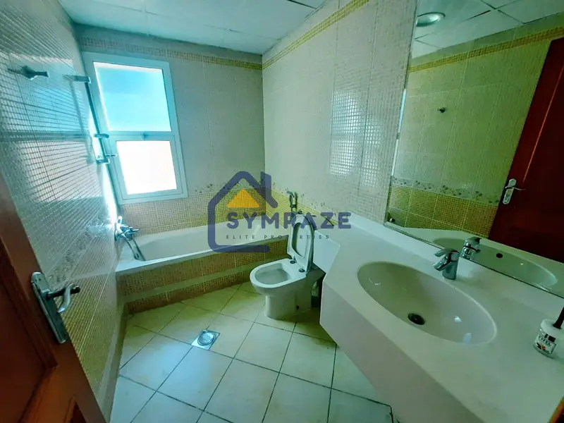 SPACIOUS 5BR + MAID LUXURY VILLA | PRIME LOCATION | NEAR TO PARK | BIG SIZE | AVAILABLE NOW