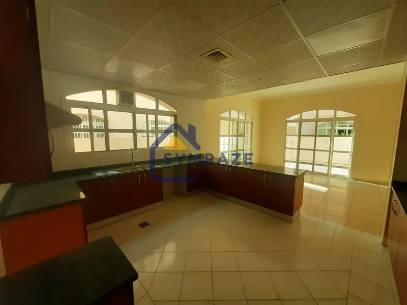 SPACIOUS 5BR + MAID LUXURY VILLA | PRIME LOCATION | NEAR TO PARK | BIG SIZE | AVAILABLE NOW
