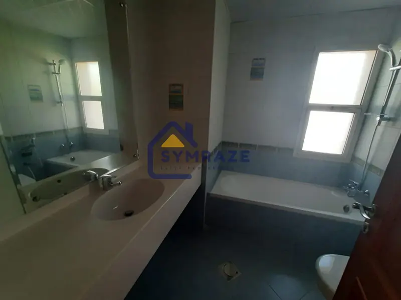 SPACIOUS 5BR + MAID LUXURY VILLA | PRIME LOCATION | NEAR TO PARK | BIG SIZE | AVAILABLE NOW