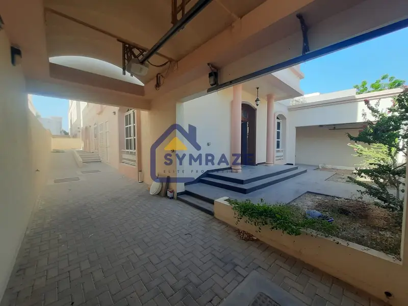 SPACIOUS 5BR + MAID LUXURY VILLA | PRIME LOCATION | NEAR TO PARK | BIG SIZE | AVAILABLE NOW