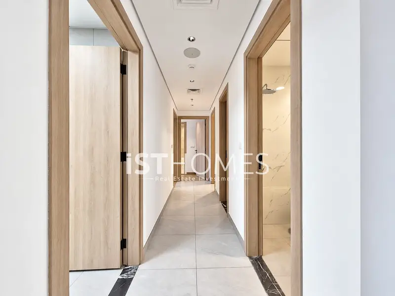 Prime Location | Maid’s Room I Lundry Room I 1 Month Free | Closed Kitchen | Spacious | Pool & Gym