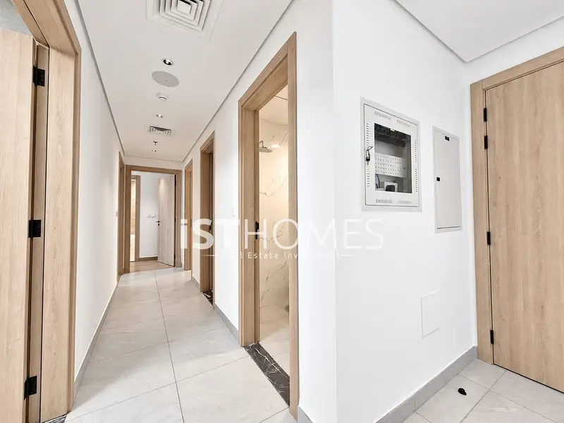 Prime Location | Maid’s Room I Lundry Room I 1 Month Free | Closed Kitchen | Spacious | Pool & Gym