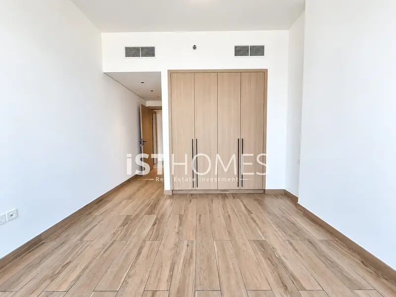 Prime Location | Maid’s Room I Lundry Room I 1 Month Free | Closed Kitchen | Spacious | Pool & Gym