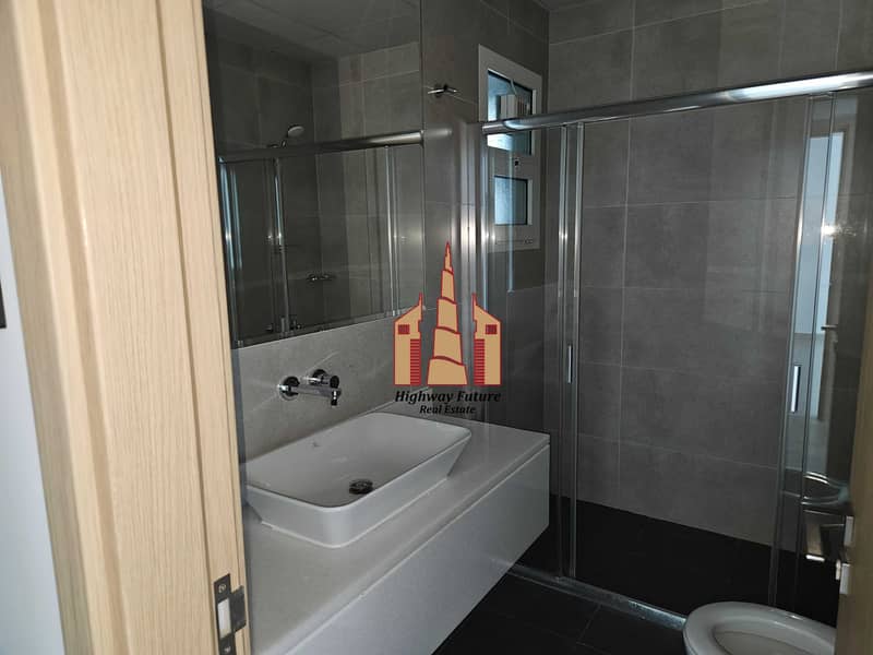 9 1000874397. jpg