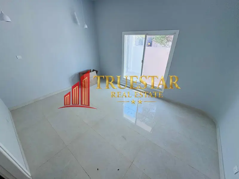 CLOSE TO KITE BEACH FULLY RENOVATED 5BR+MAIDS PRIVATE GARDEN