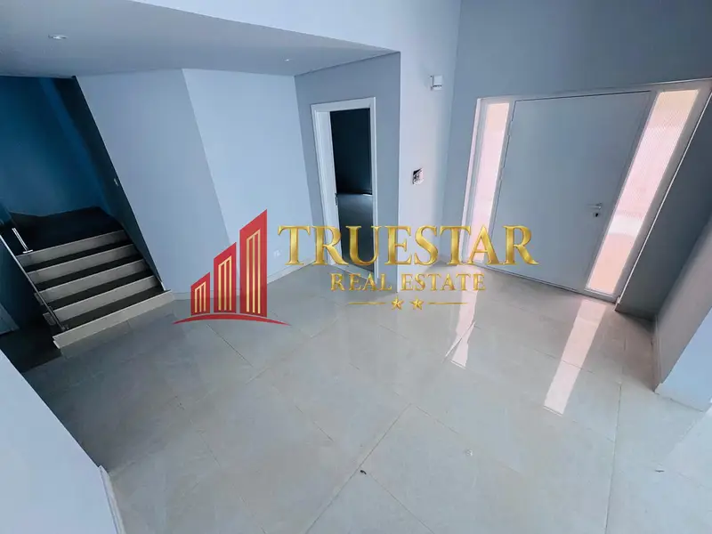 CLOSE TO KITE BEACH FULLY RENOVATED 5BR+MAIDS PRIVATE GARDEN