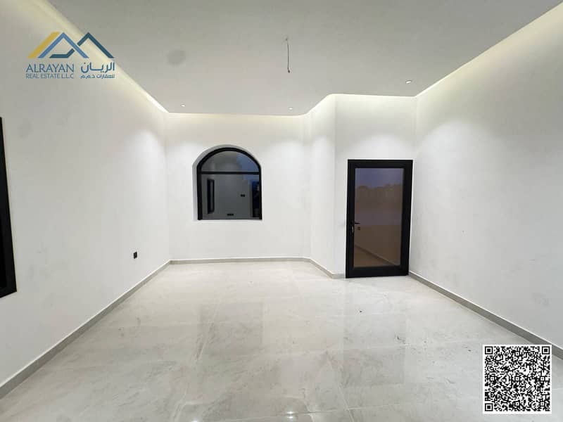 14 cba9dade-3829-4496-83dc-d325766fee94. jpg