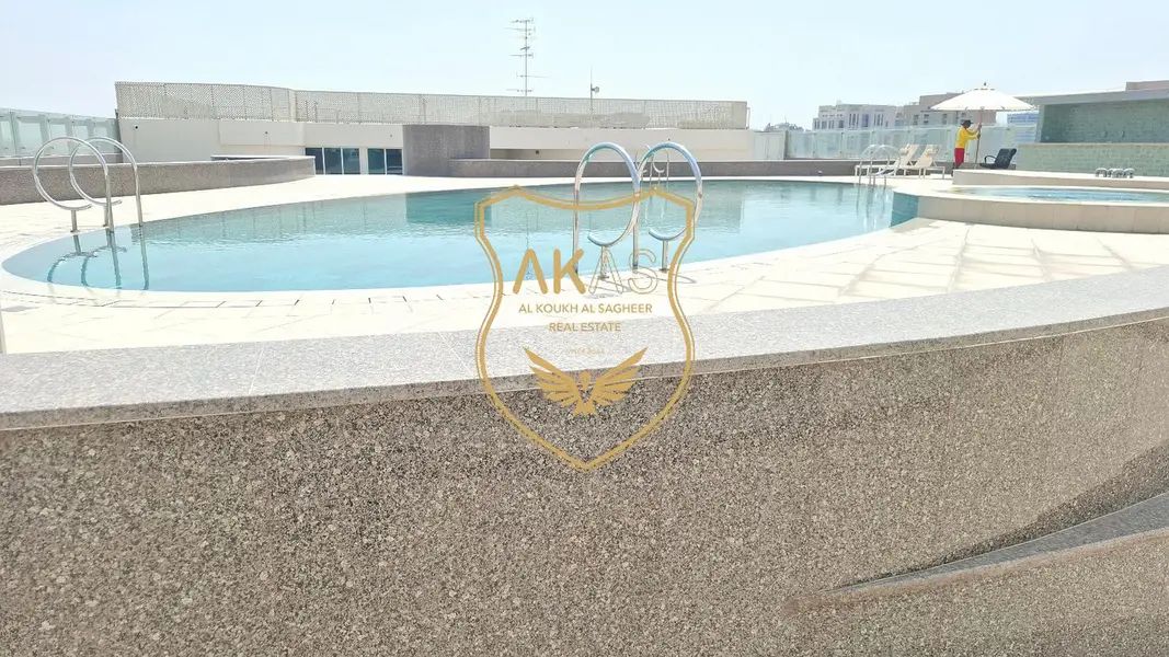 LUXURY APARTMENT, VERY HUGE SIZE 2BHK+IDEAL LOCATION,FULL FACILITY ONLY AND ONLY FAMILY