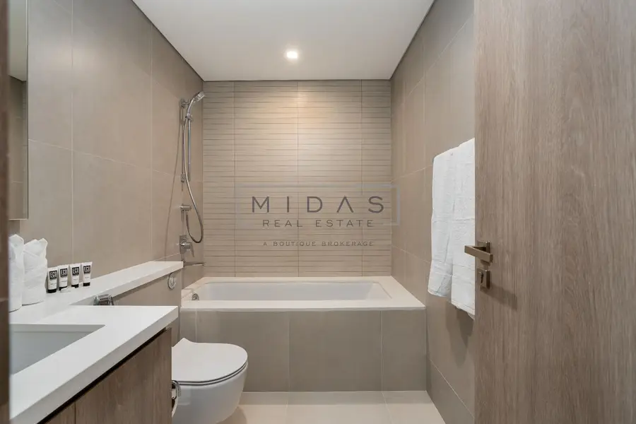 Furnished I Marina View I Modern I Luxury