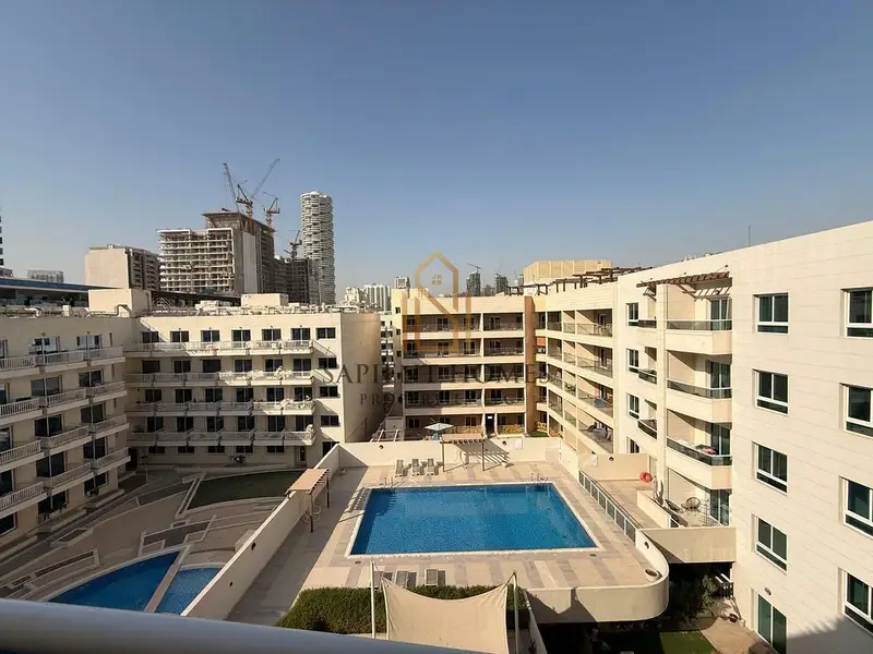 Upgarded ! Pool View ! Balcony ! Jacuzzi ! 02 Parkings
