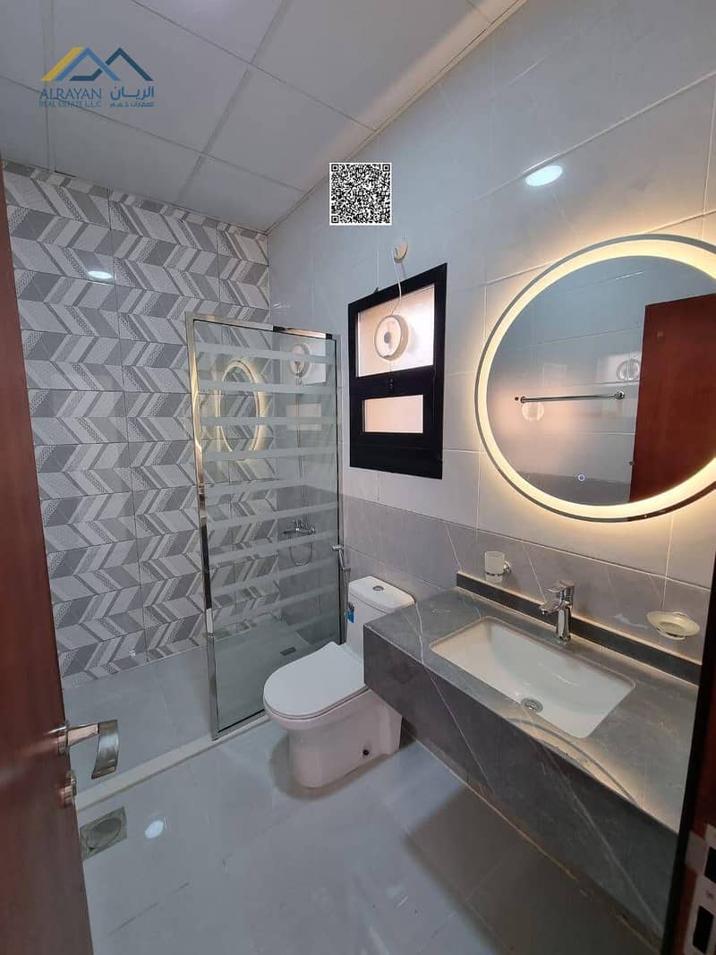 15 ef7c5bdb-ddd6-4c09-bb83-3f57f32b94e2. jpg