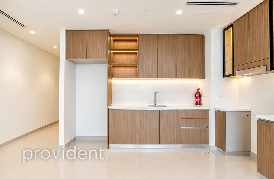 High Floor | Beach & Canal View | Unfurnished