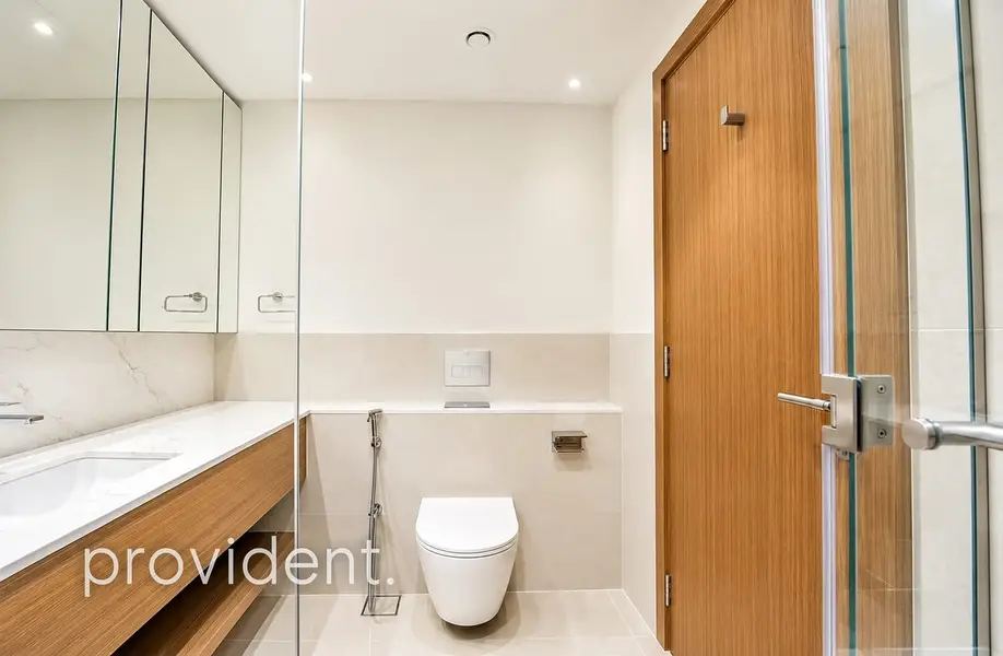 High Floor | Beach & Canal View | Unfurnished