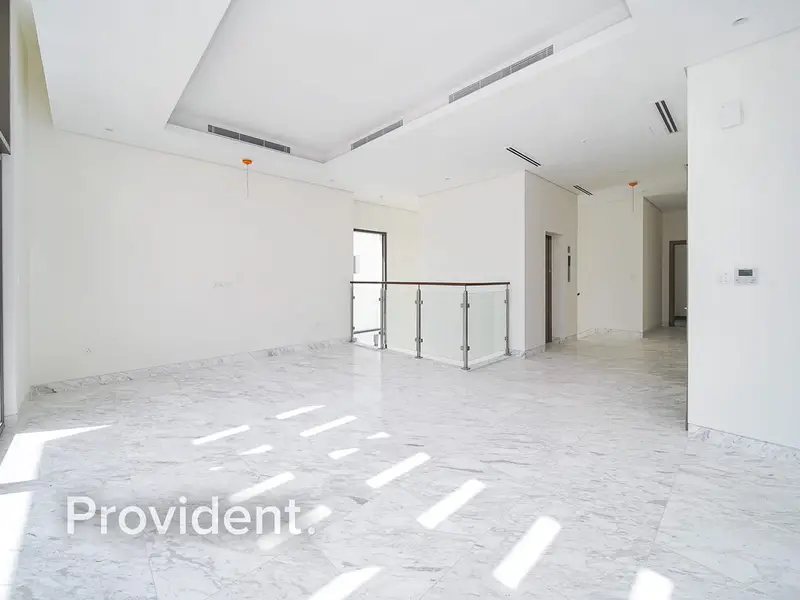 Close to Lagoon | Landscaped | Community Expert