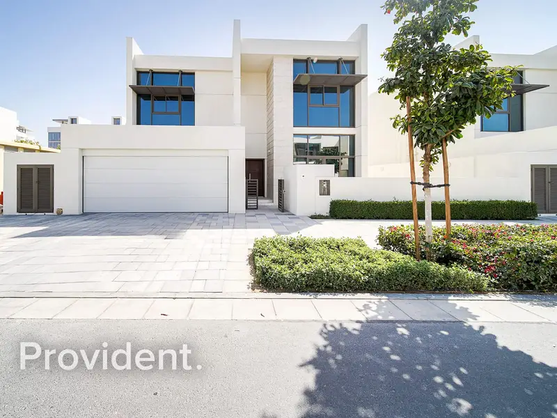 Close to Lagoon | Landscaped | Community Expert