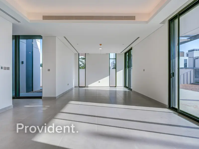 Brand New | Luxury Living | Single Row