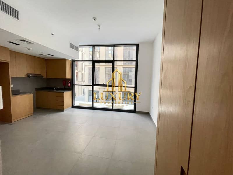 3 Spacious 1BHK with 2 Washrooms for Rent in Mamsha, Sharjah | 850 Sq. Ft. | AED 43,990/Year
