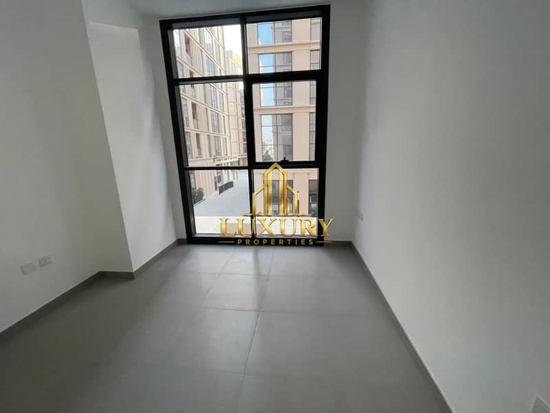 10 Spacious 1BHK with 2 Washrooms for Rent in Mamsha, Sharjah | 850 Sq. Ft. | AED 43,990/Year