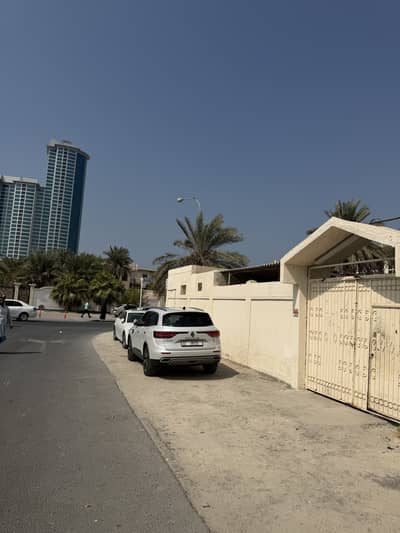 10+ Schlafzimmer Villa Compound zum Verkauf in Al Rumaila, Ajman - IMG_1480. jpg