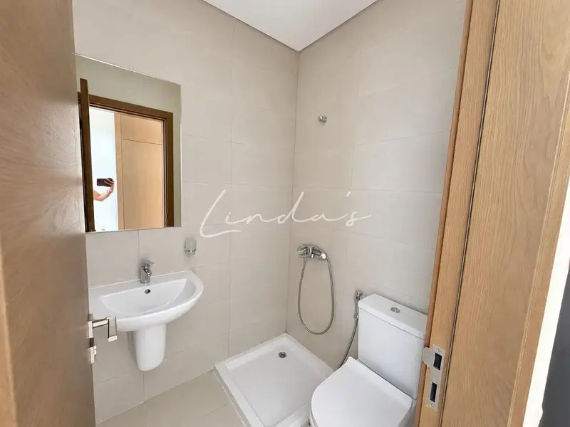 Vacant | Spacious - Bright | 13 Months Contract