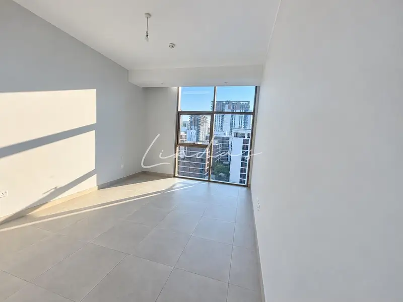 Vacant | Spacious - Bright | 13 Months Contract