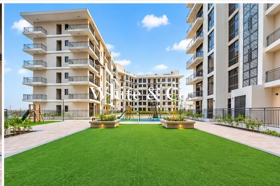 SPACIOUS CORNER UNIT| VACANT| 12 CHEQUES