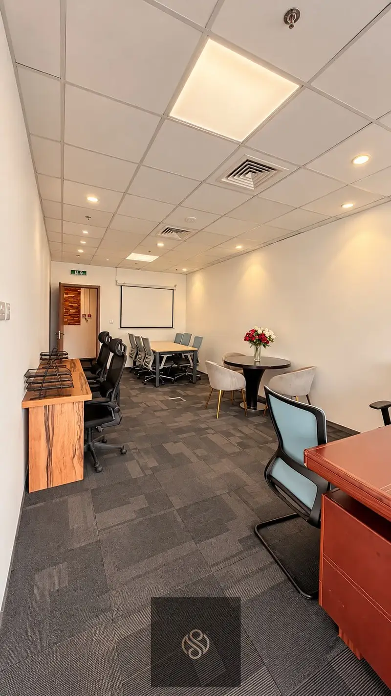 SPACIOUS 600 SQFT FULLY FURNISHED OFFICE | DIP