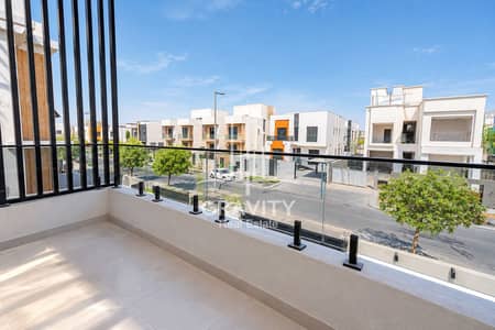 Villa de 6 chambres à à louer à Al Shamkha, Abu Dhabi - Modern Balcony Overlooking Townhouses. png Villa de 6 chambres à à louer à Al Shamkha, Abu Dhabi - Modern Balcony Overlooking Townhouses. png